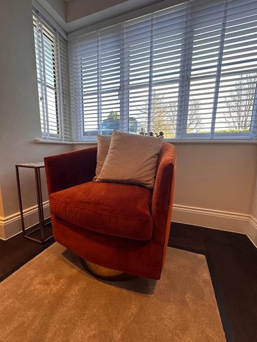 Burnt orange swivel - burnt,